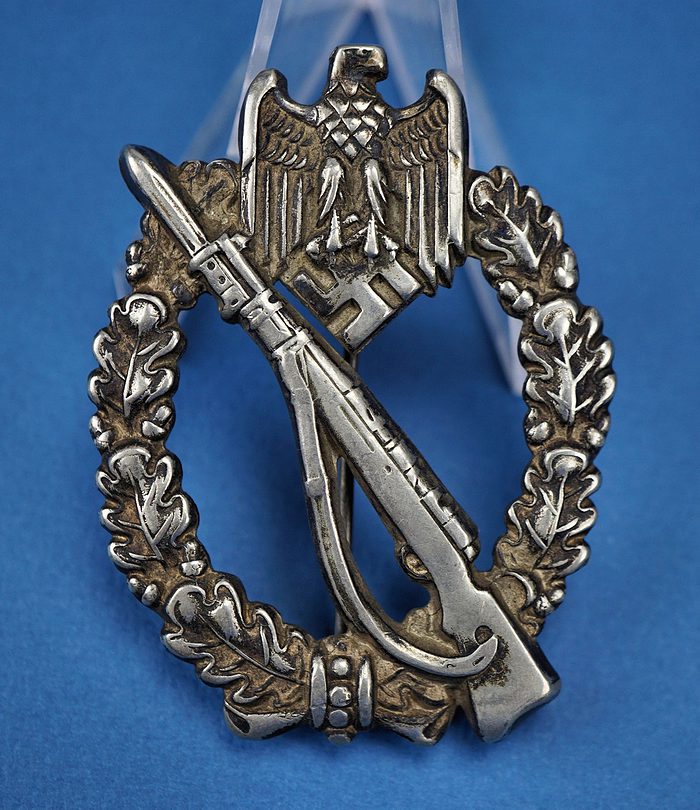 SOLD - Infantry Assault Badge in nickel silver By Juncker