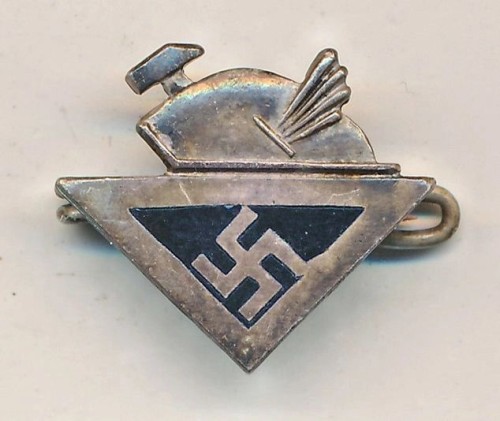 SOLD - Kampfbund fur Deutsche Kulture Membership Pin