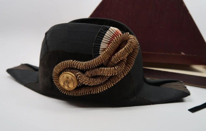 SOLD - Kriegsmarine Fore & Aft bicorn dress cap in the original hat box - Image 2