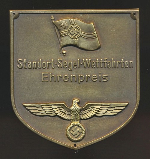 SOLD - Kriegsmarine Standort Segel Wettfahrten Ehrenpreis Plaque