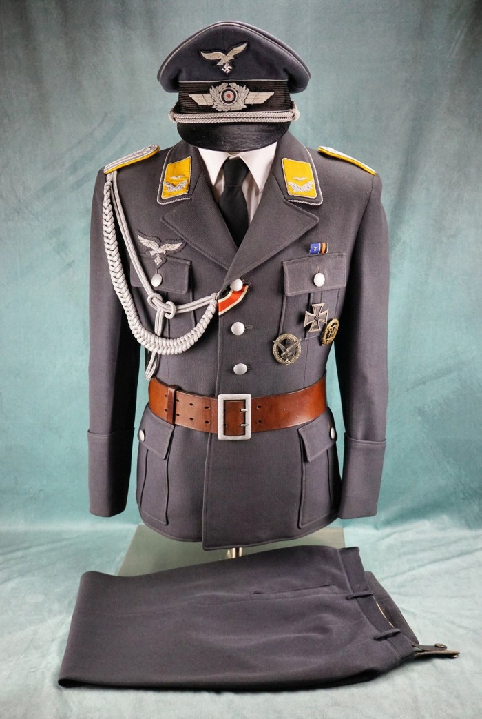 SOLD - Luftwaffe Flight/Para Leutnant Tunic & Pants Set