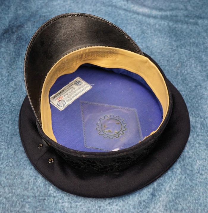 SOLD - NAMED DAF Visor Cap w/ RZM tag - Image 4