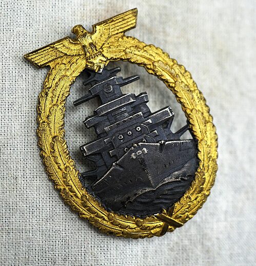 SOLD - Navy High Seas Fleet badge by Schwerin