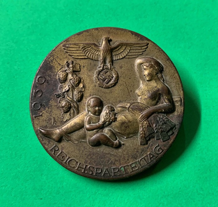 SOLD - Reichsparteitag 1939 Tinnie in Cupal - Image 3
