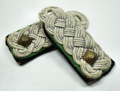 SOLD - SS-Sicherheitsdienst Obersturmbannführer Shoulder Boards