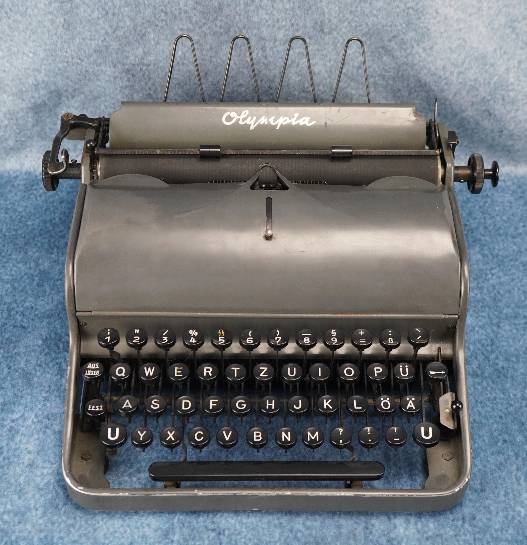 SOLD - SS Typewriter by Olympia - Image 9
