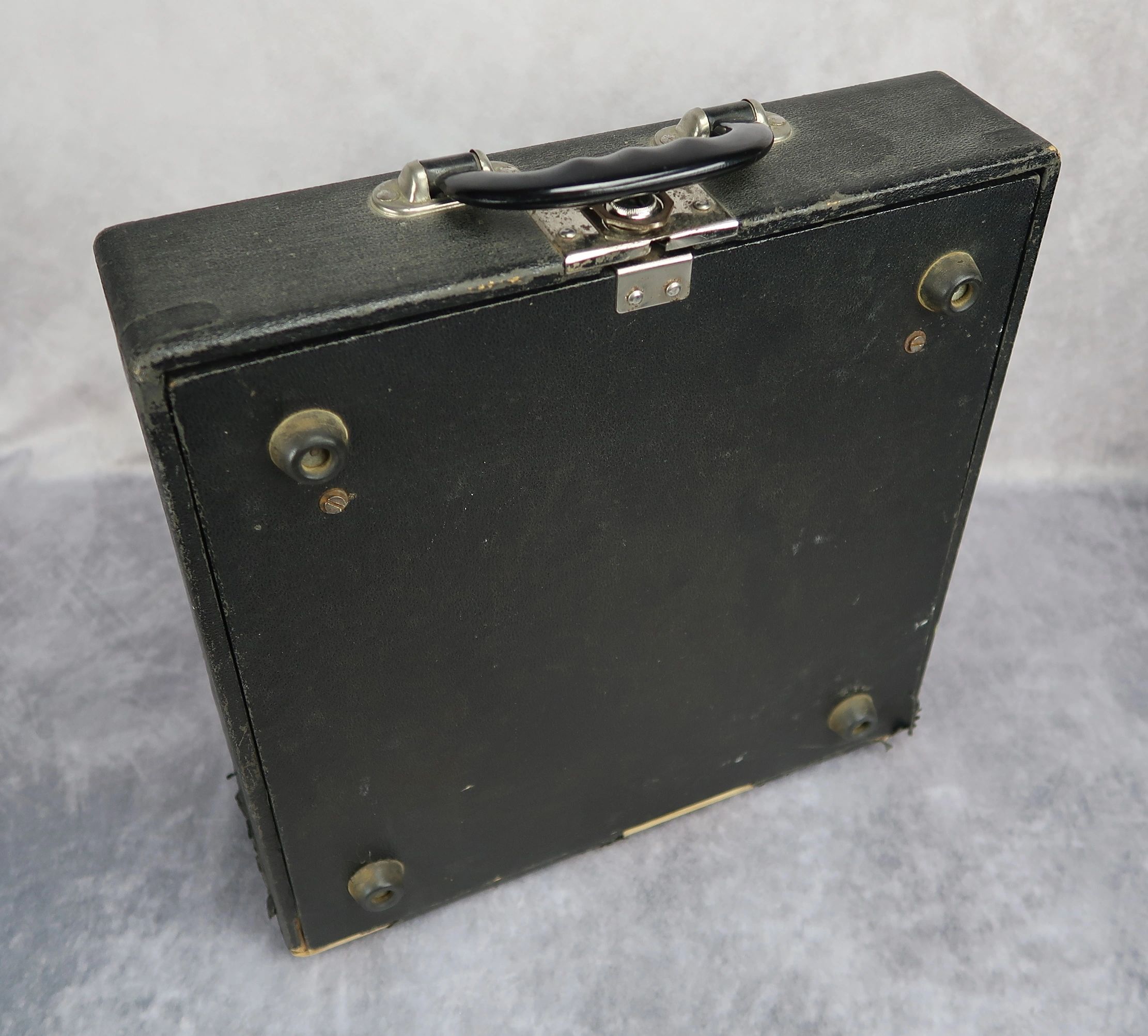 SOLD - SS type writer by Olympia in the original carrying case - Image 10