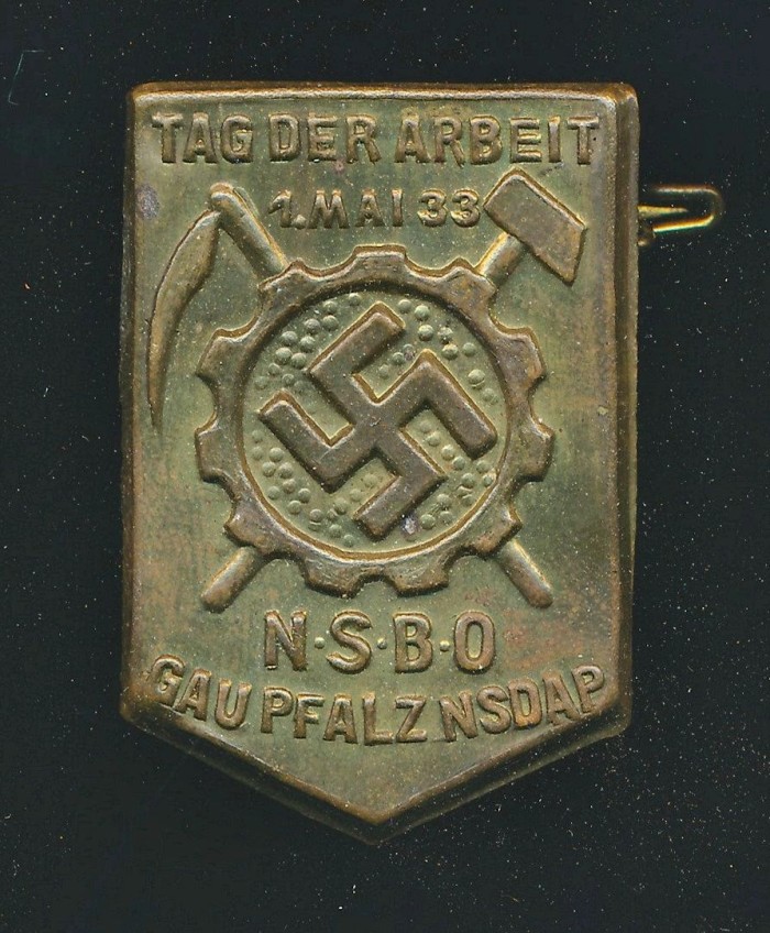 SOLD - Tag Der Arbeit 1 Mai 1933 Gau Pfalz Tinnie