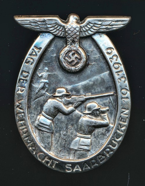 SOLD - Tag der Wehrmacht Saarbrücken 1939 Tinnie