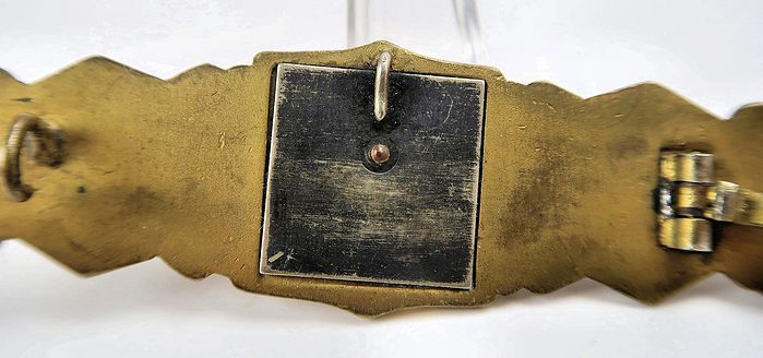 SOLD - Type 1 - PRESENTATION GRADE Close Combat Clasp in GOLD - Image 7