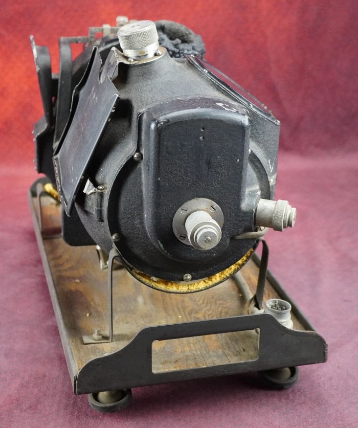 SOLD - WW2 US Army Navy mark I Air Force Corps M7 Norden Bombsight w/ metal stand - Image 5