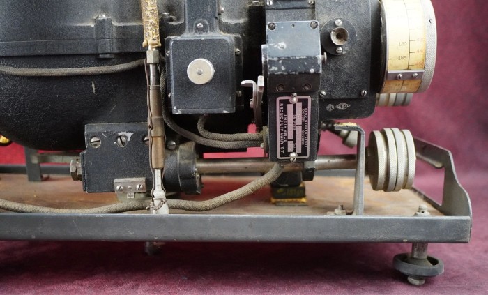 SOLD - WW2 US Army Navy mark I Air Force Corps M7 Norden Bombsight w/ metal stand - Image 8