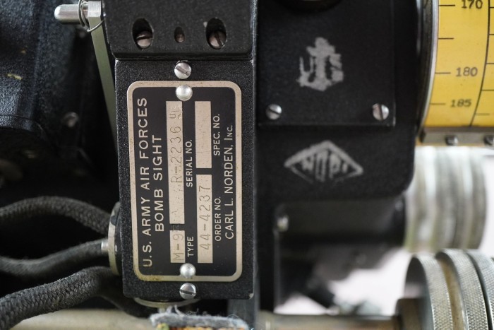 SOLD - WW2 US Army Navy mark I Air Force Corps M7 Norden Bombsight w/ wooden stand - Image 10