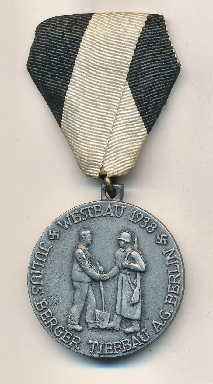 SOLD - Westbau 1938 Julius Berger Tiefbau A.G. Berlin Medal