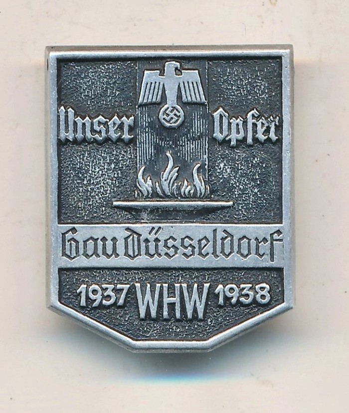 SOLD - Winterhilfswerk 1937-1938 Gau Düsseldorf Tinnie