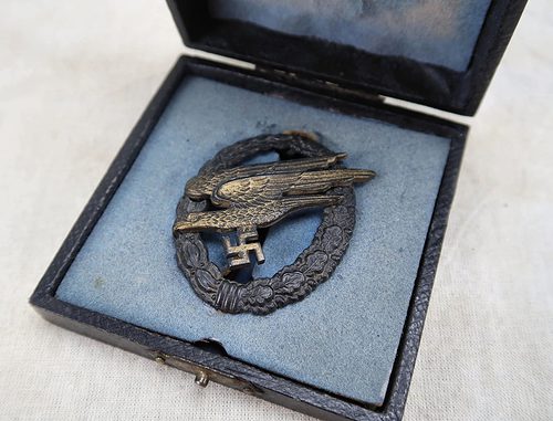 SOLD - boxed Luftwaffe Paratrooper badge by Assman