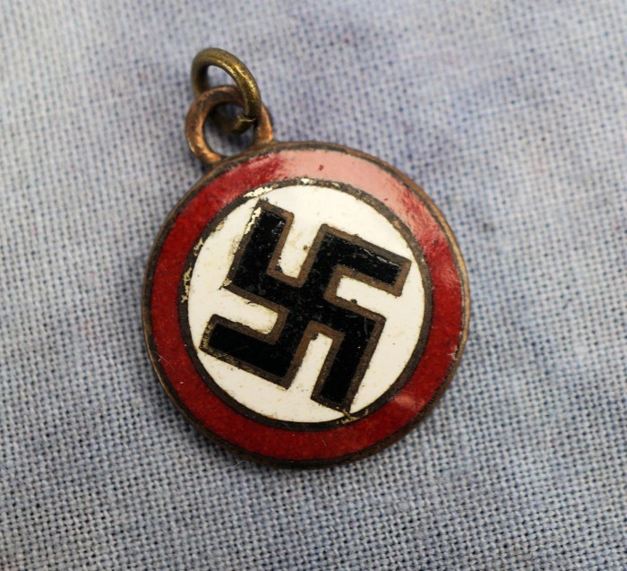 SOLD - early NSDAP supporter pendant - Image 5