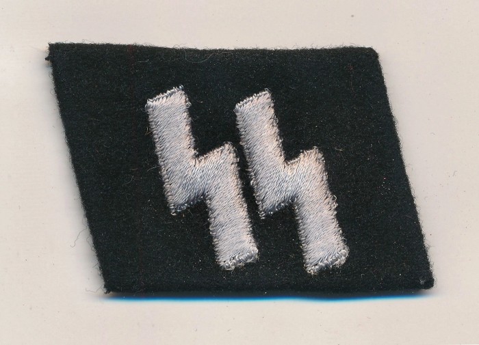 SS Runes Collar Tab