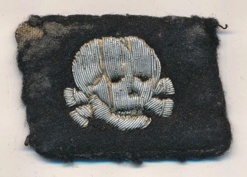 TRADED - Uniform Removed SS Totenkopf NCO Collar Tab in Bullion