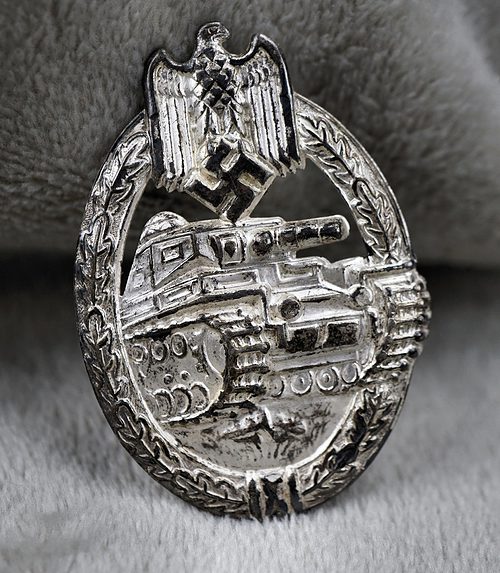 WITHDRAWN - Early buntmetal panzer assault badge by Schickle