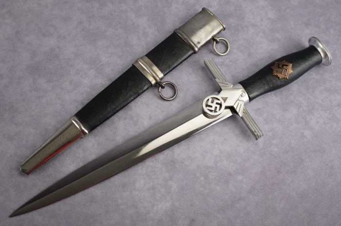 SOLD - 2nd Model RLB Leader Dagger by Paul Weyersberg