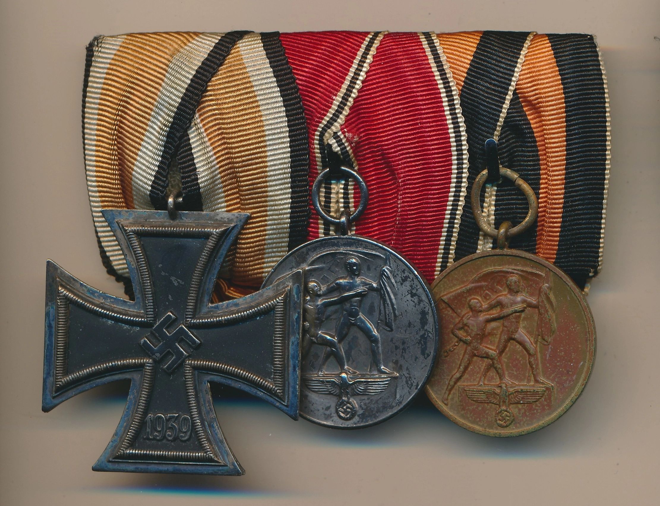 3 Place Wehrmacht Parade Medal Bar