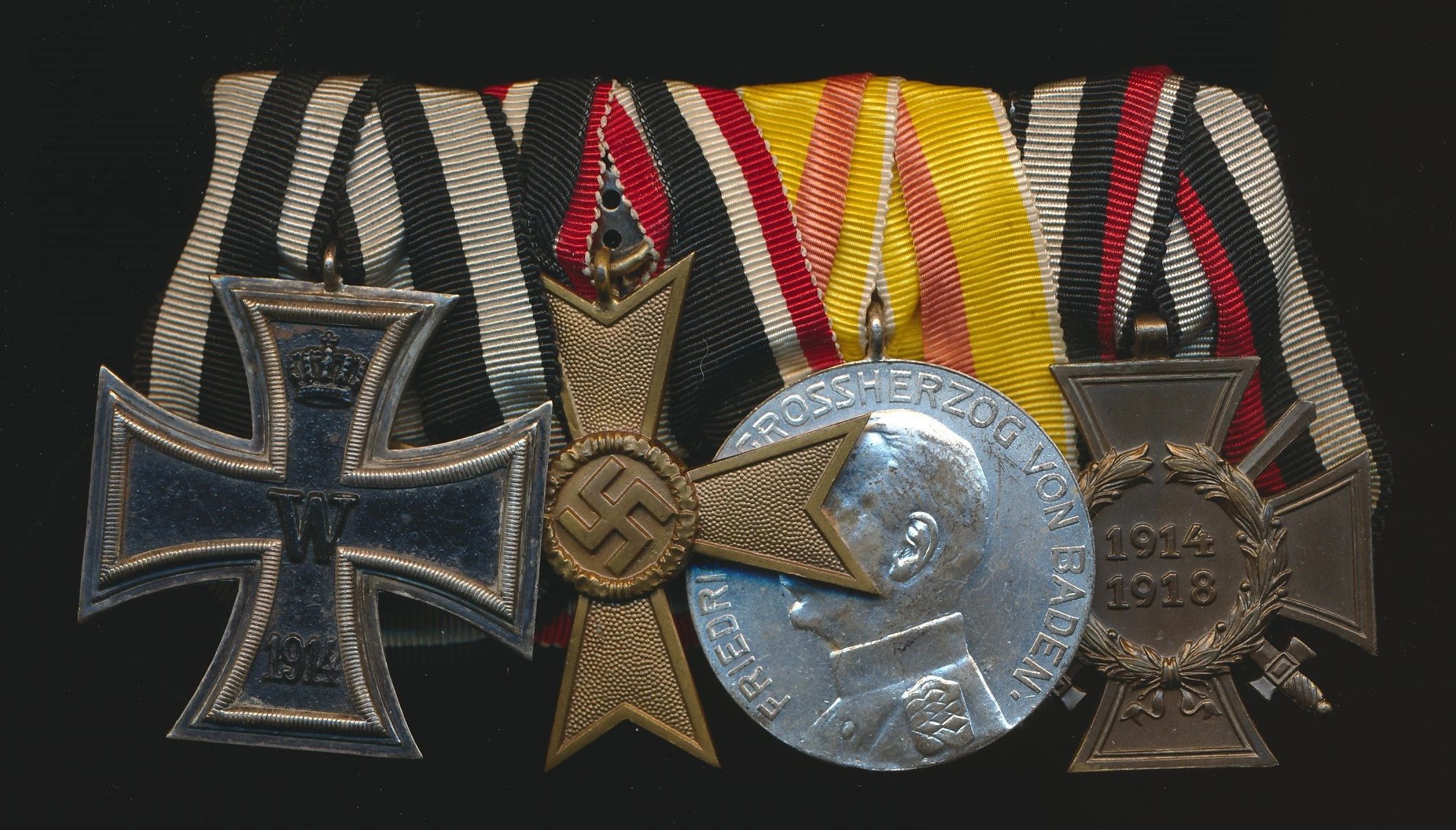 4 Place Third Reich era Medal Bar