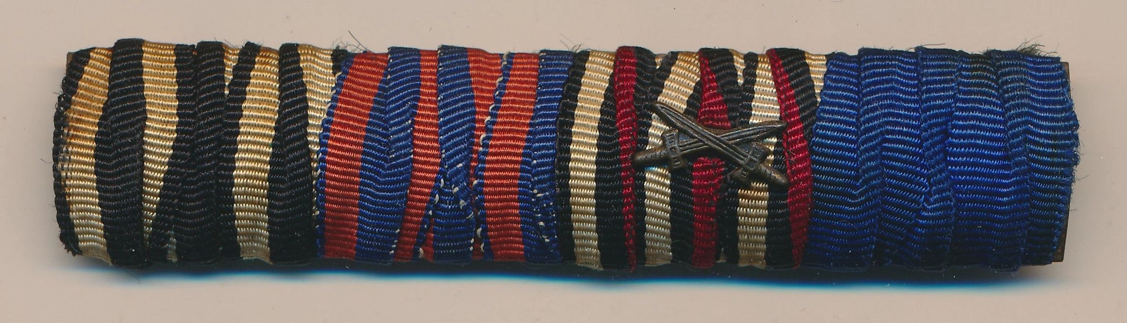 SOLD - 4 Place WW1 Service Ribbon Bar