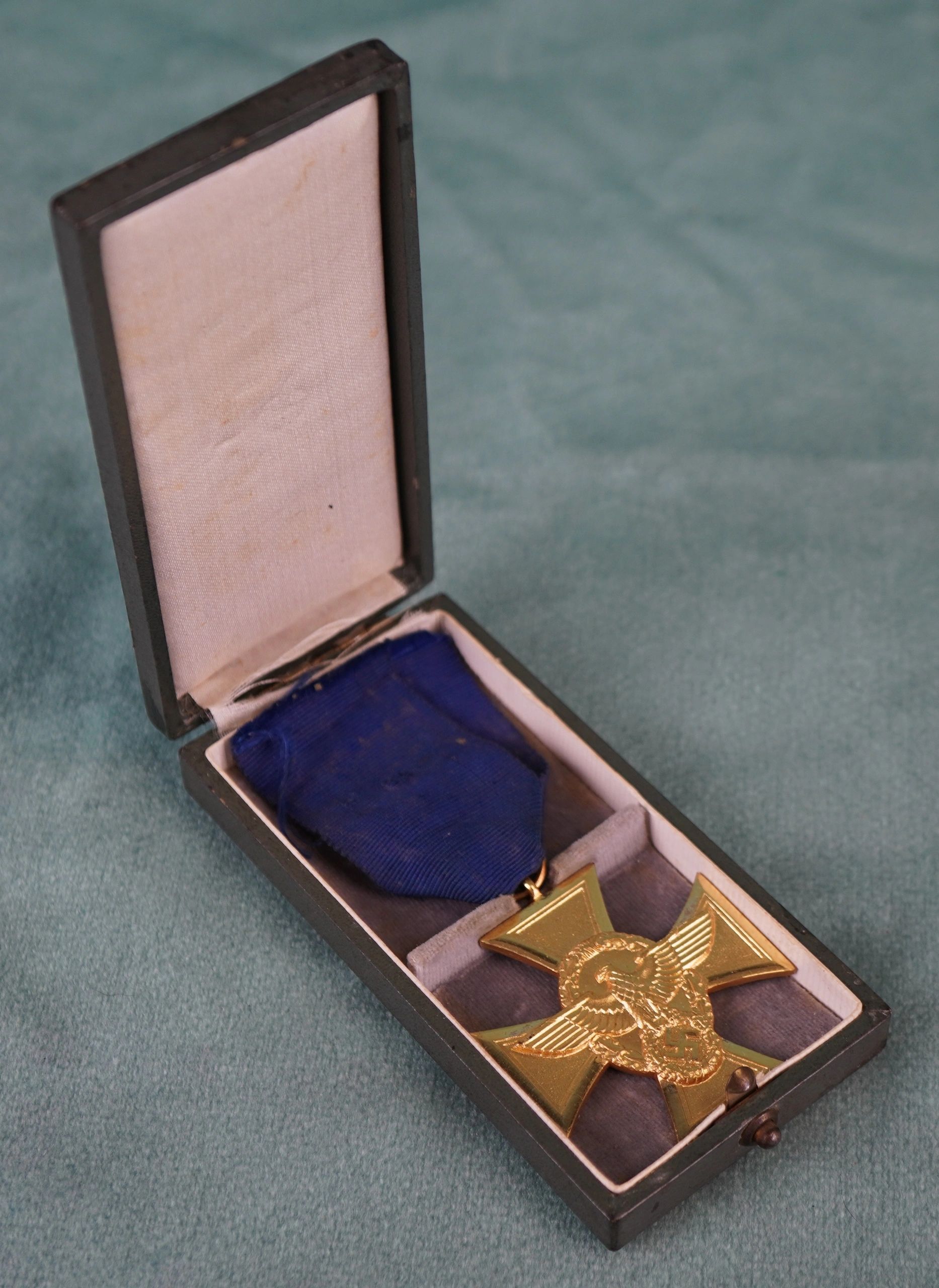 Cased Polizei 25 Year Long Service Medal