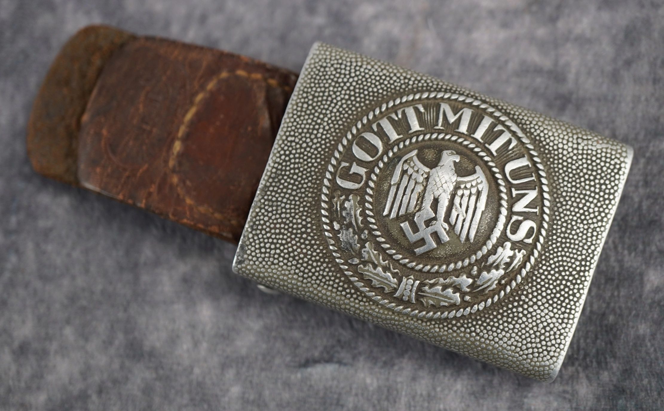 Heer Buckle w/ Regiment Marked Leather Tab