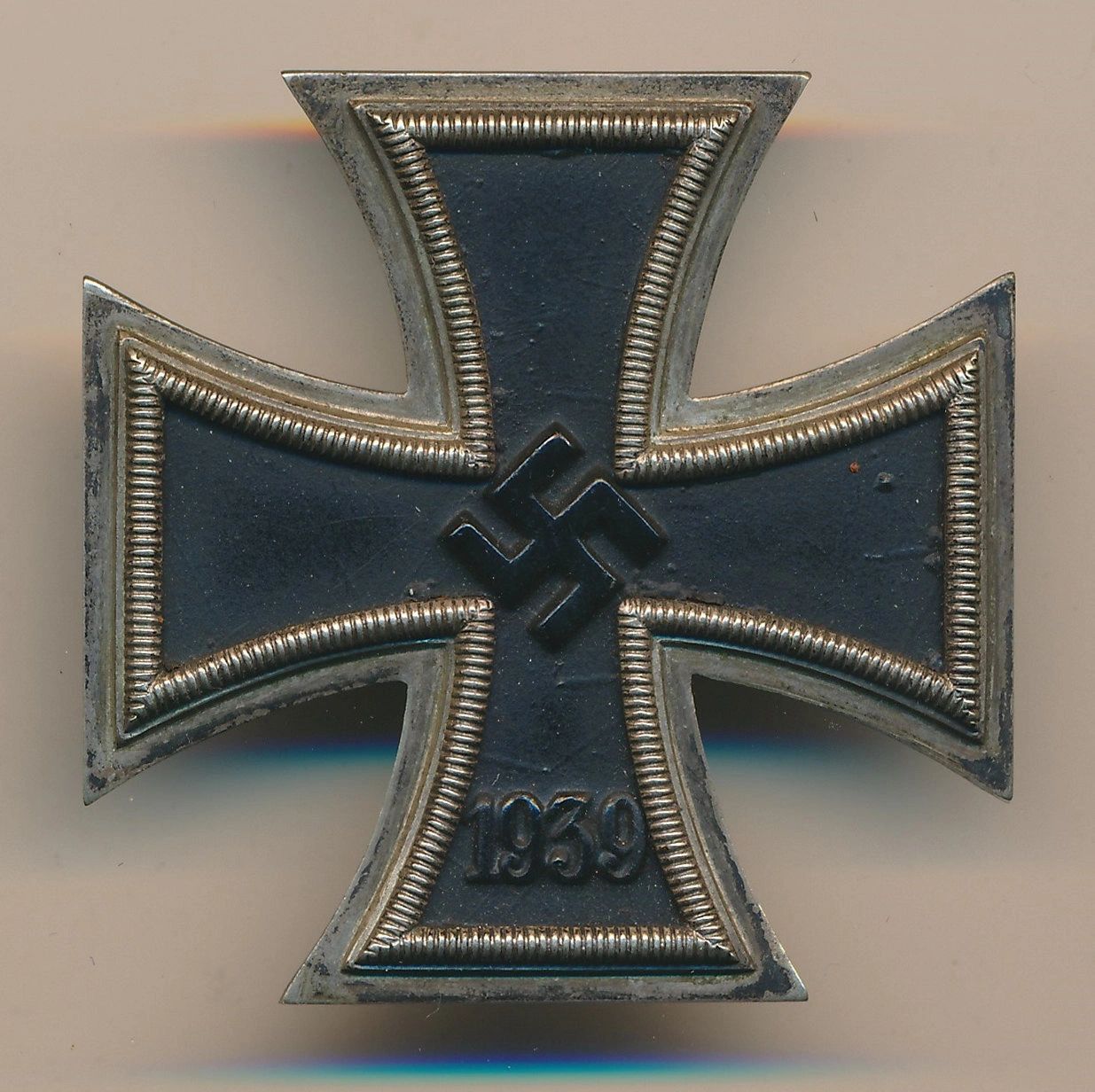 Iron Cross First Class Screwback bySchickle