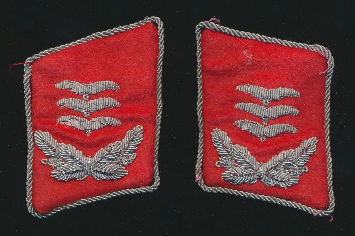 Luftwaffe Flak Hauptmann Collar Tabs