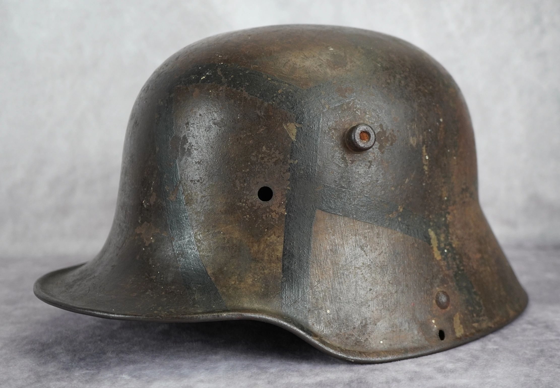 M16 Imperial German Camo Helmet w/ Veteran Note