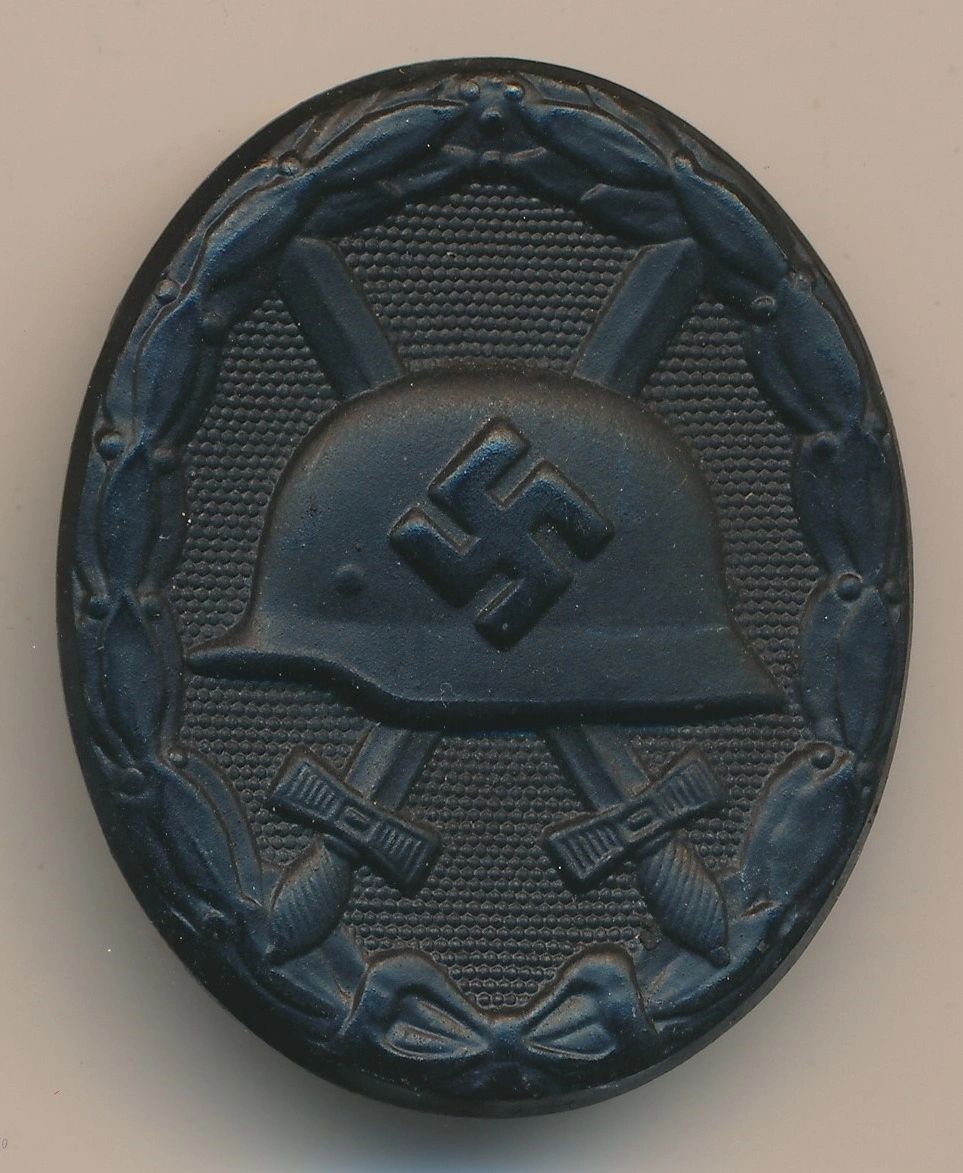 Maker Marked Black Wound Badge