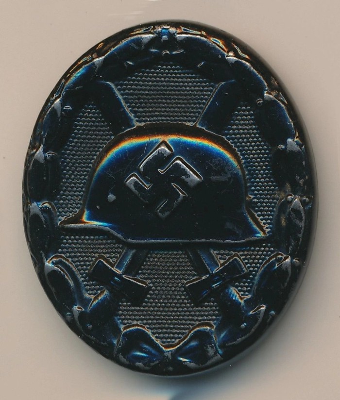 Maker Marked Black Wound Badge