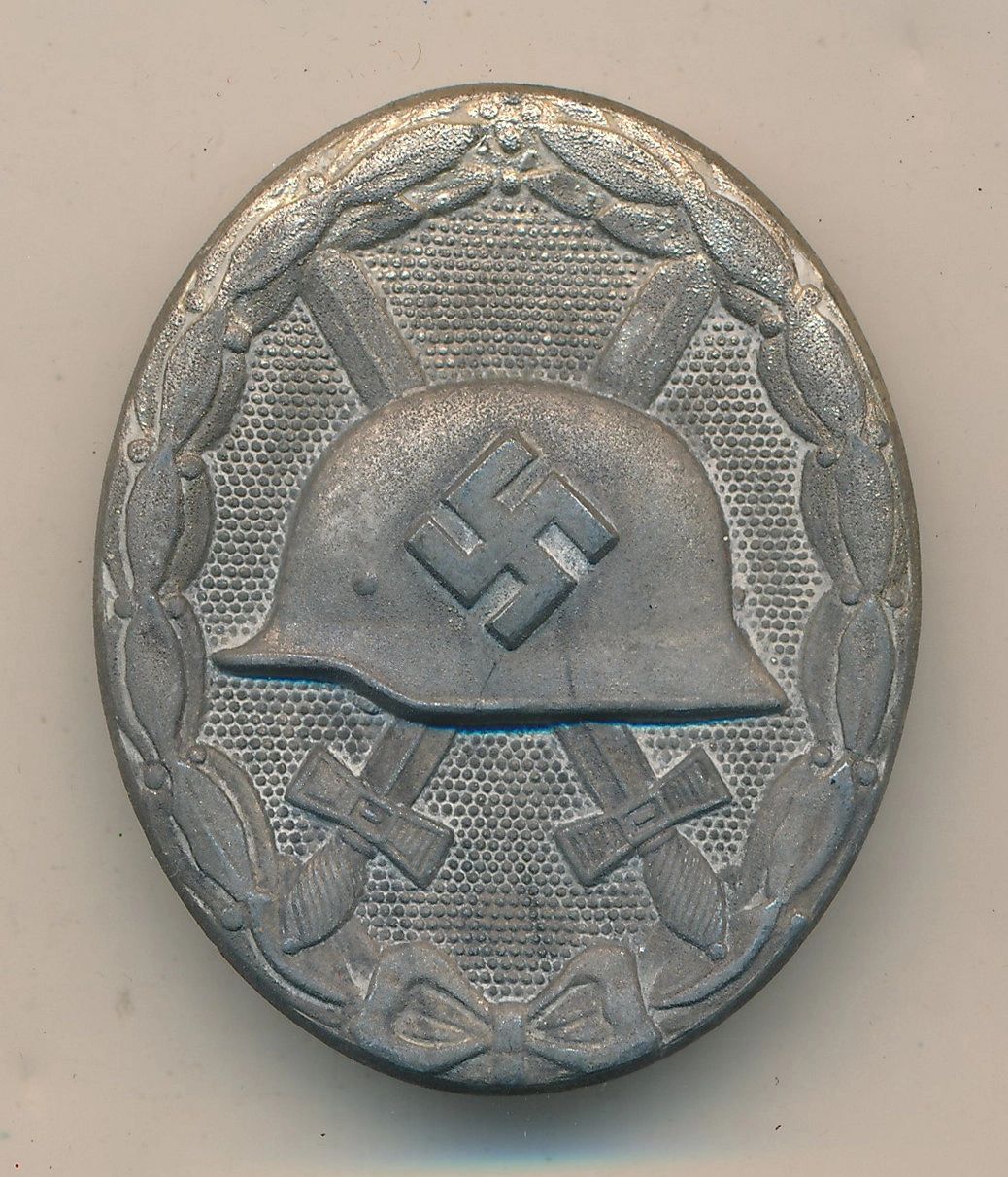 Maker Marked Silver Wound Badge