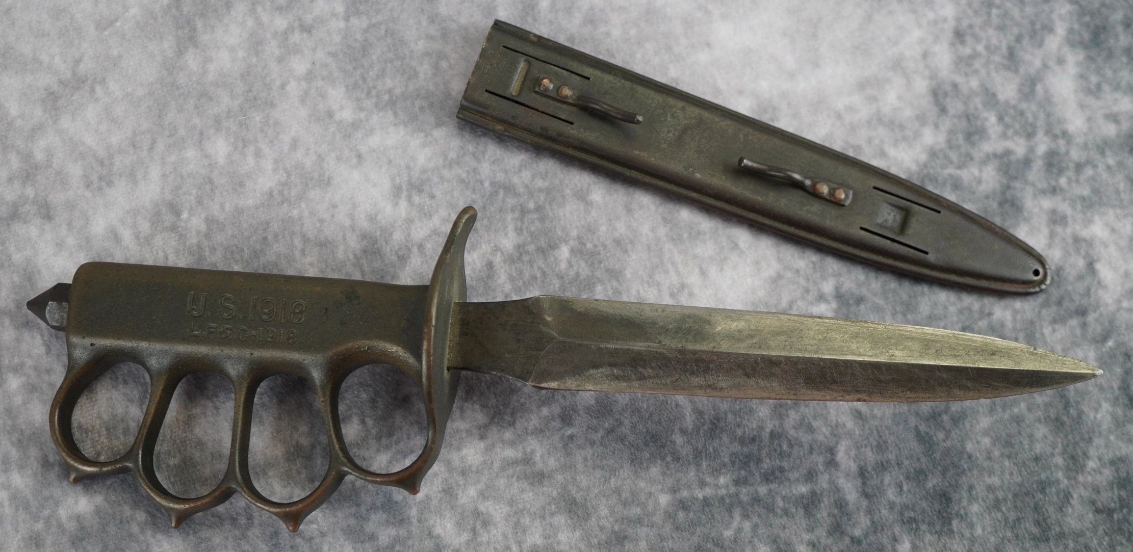 SOLD - Model 1918 LF&C WW1 Trench Knife