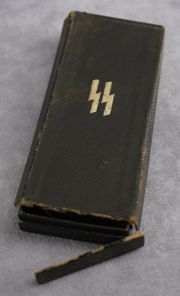 SOLD - Boxed Type 2 SS 8 Year Long Service Medal - Image 8