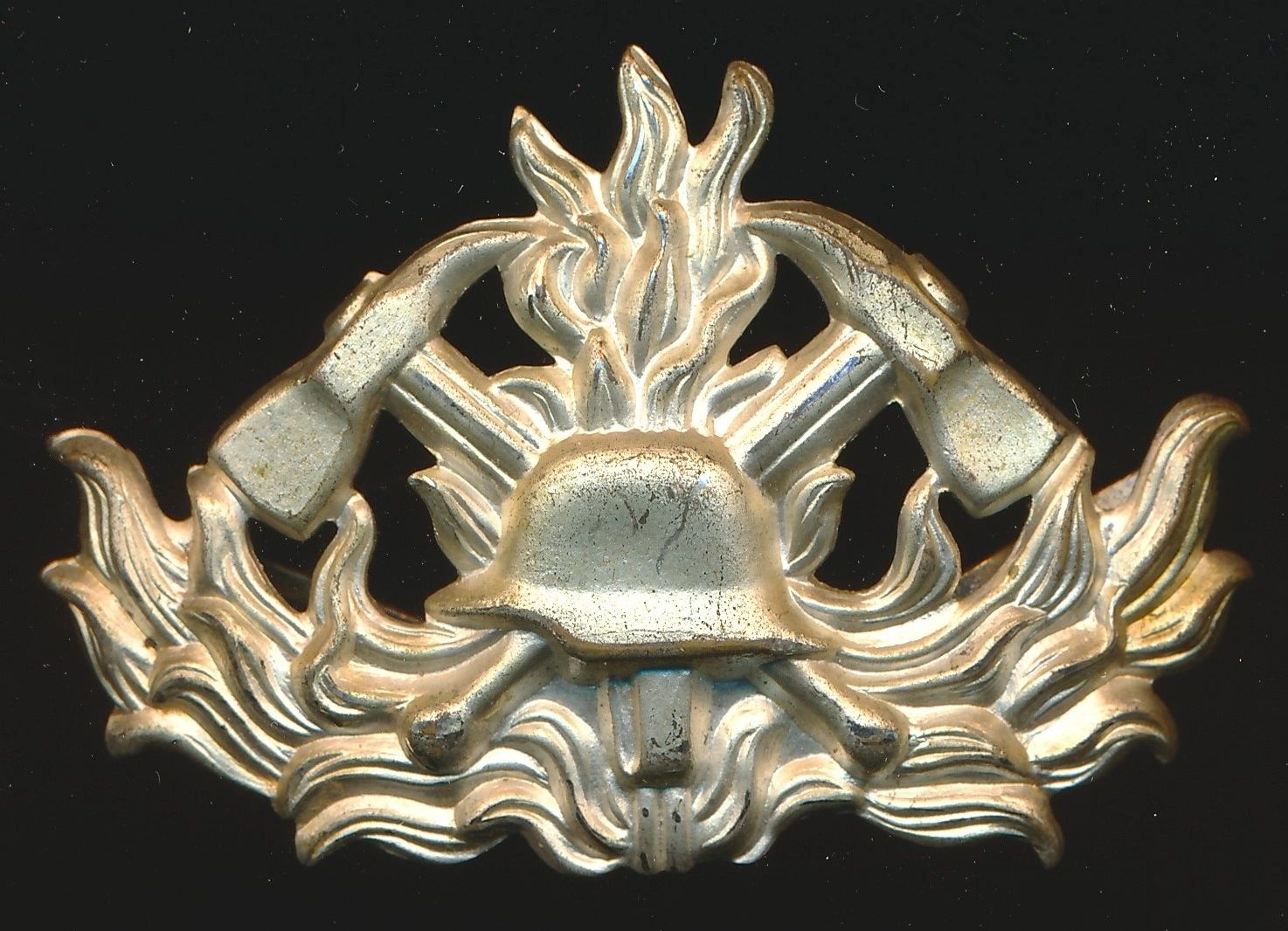 SOLD - Weimar era Feuerwehr Cap Insignia