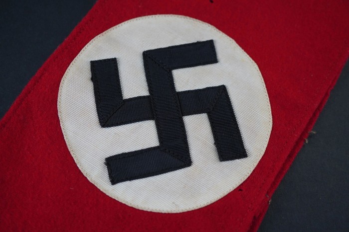 Wool Multi-Piece NSDAP Armband w/ RZM Tag - Image 4