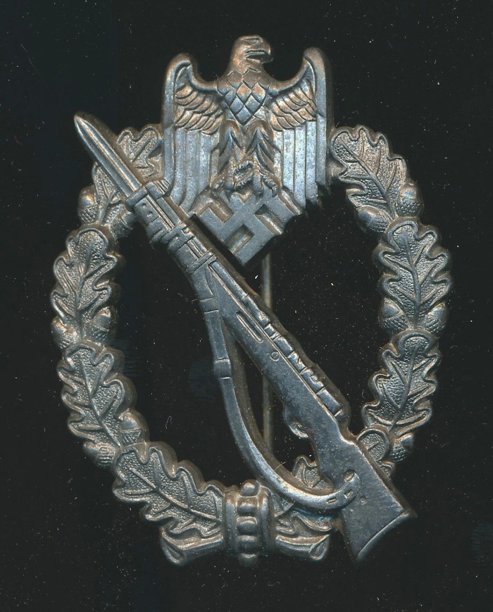 Infantry Assault Badge in Silver