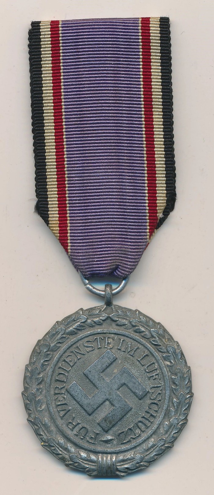 Maker Marked Luftschutz Medal 2nd Class