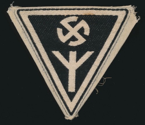 NS Frauenschaft & Deutsche Frauernwerk Sport Shirt Insignia