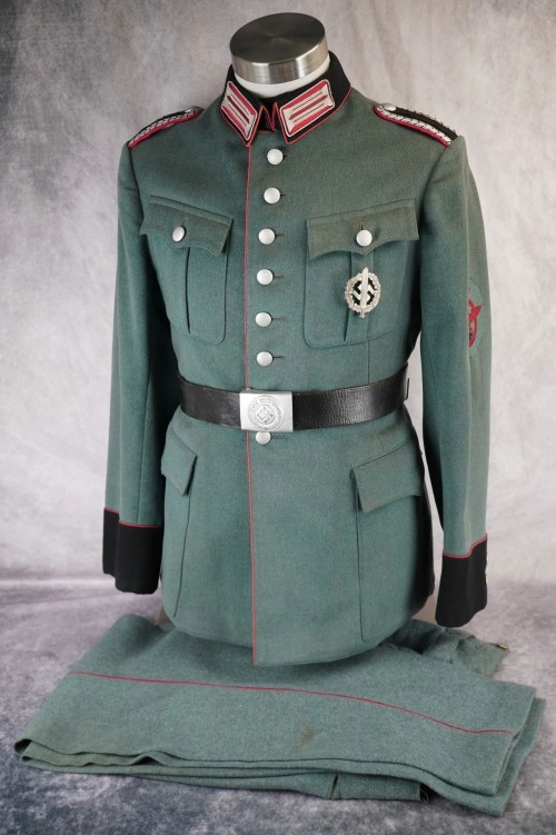 SOLD - Gemeinden der Schutzpolizei Parade Waffenrock Tunic & Pants Set