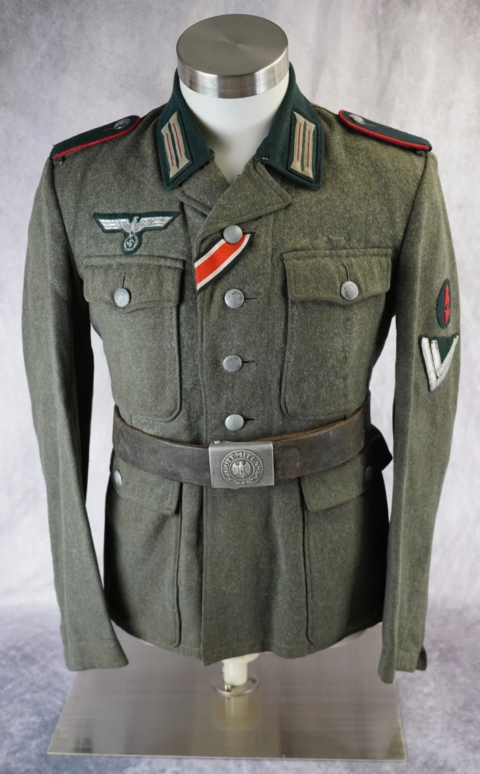 SOLD - Heer Artillery Obergefreiter Tunic