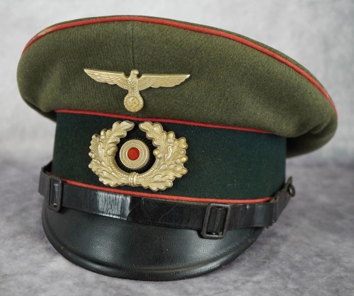 SOLD - Heer EM/NCO Panzer Visor Cap