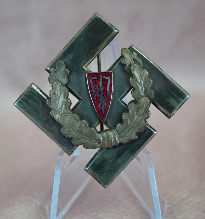 SOLD - Sudeten Karpatendeutsche Partei Honor Badge