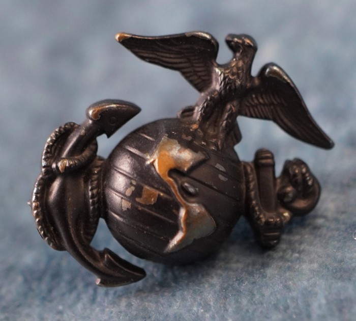 SOLD - US Marine Cap Insignia